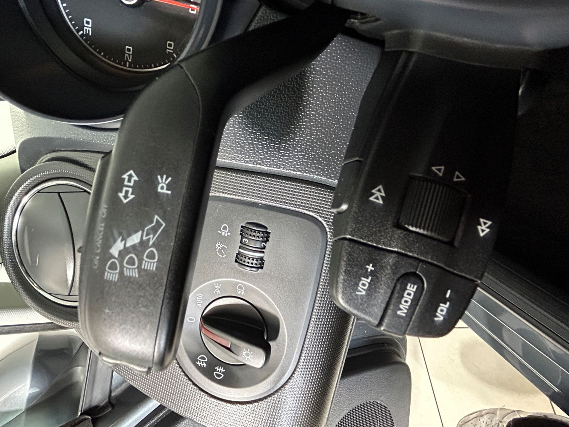 Seat Ibiza 5p 1.2 tdi cr Style - Autoviemme